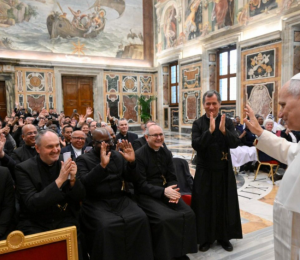 Leão XIV: a vida consagrada se sustenta na Eucaristia e na missão