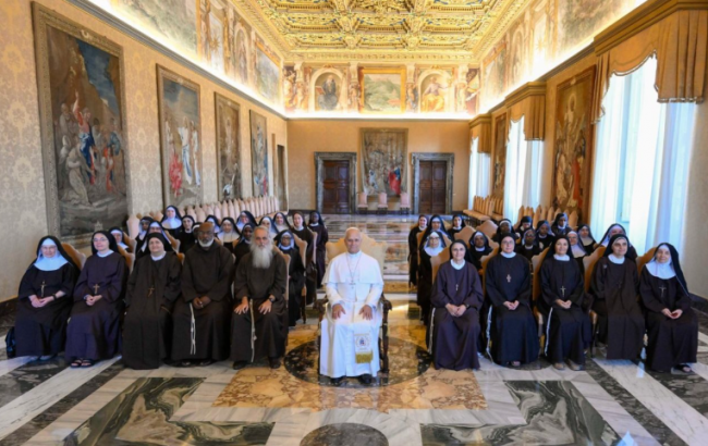 O Papa: a redução das vocações deve impulsionar a renovação