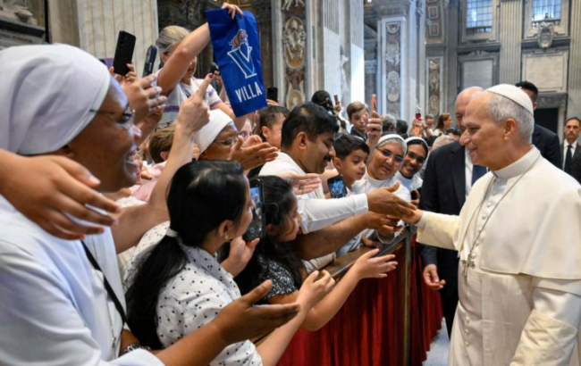 Papa: rezar sempre a Nossa Senhora, compartilhando a vida com Deus e pelo próximo