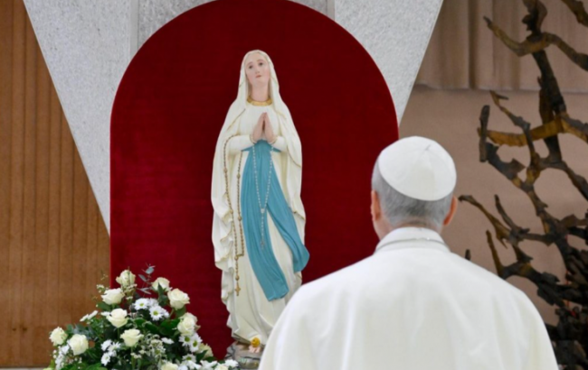 O Papa: a Palavra de Deus sacia a nossa sede de sentido, de verdade sobre as nossas vidas